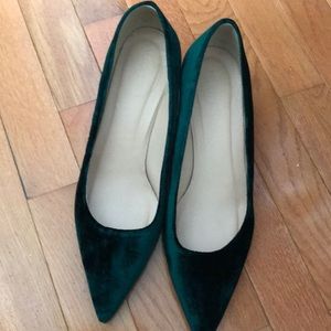 Emerald velvet heels